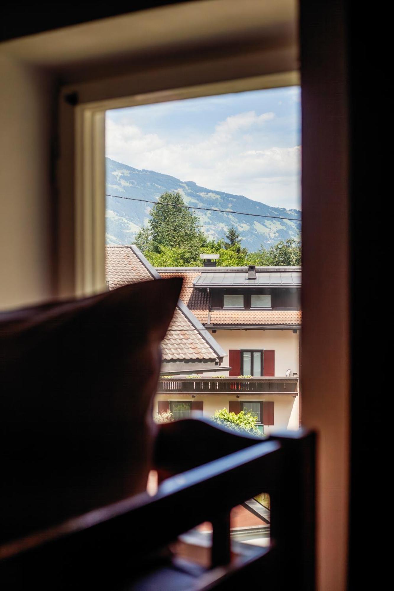 Pinetree Lodge Mayrhofen Room photo