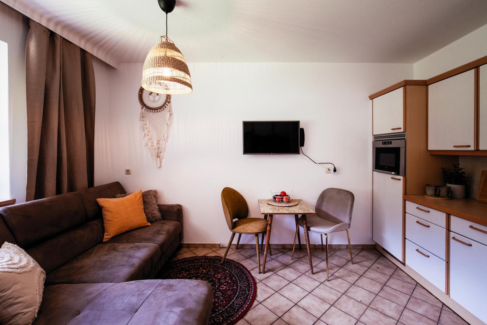Pinetree Lodge Mayrhofen Room photo